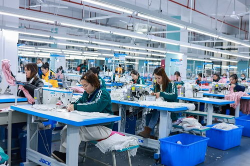 三穗 重?zé)ㄝp紡光彩 聚勢謀變破局